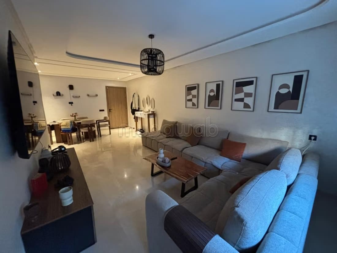 Appartement à louer à Samlalia. 3 pièces. Meublé