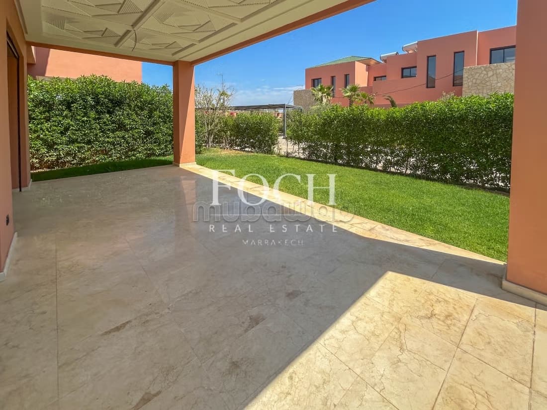 Villa d’exception neuve avec piscine résidentielle à Bab atl...