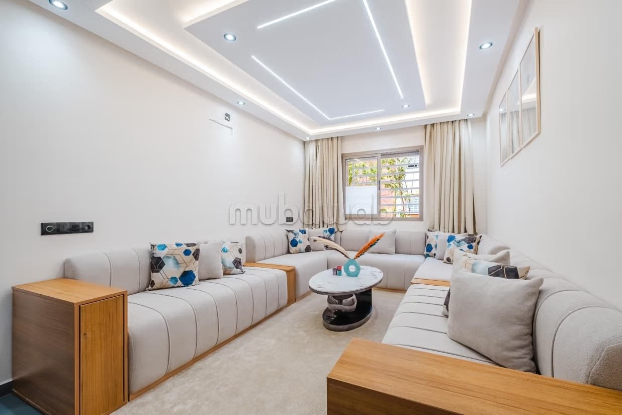 Duplex de 3 chambres de 110 m² près de l'aéroport et du cent...