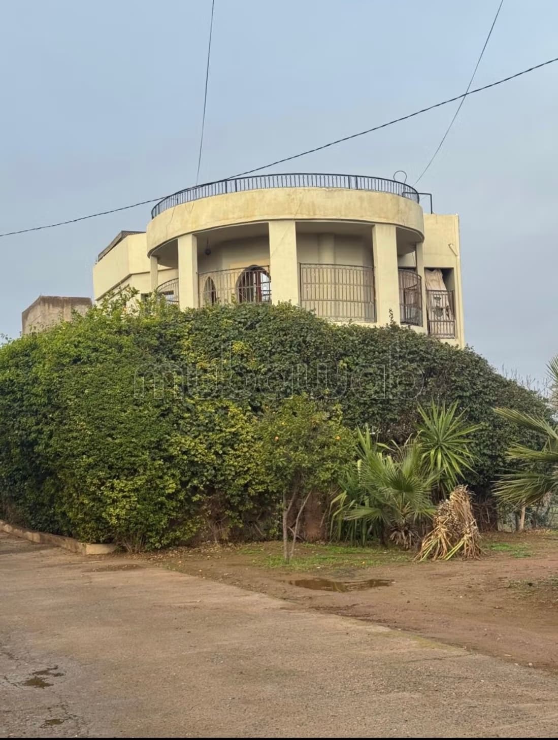 Villa de luxe à vendre à Route Casablanca. Surface totale 45...