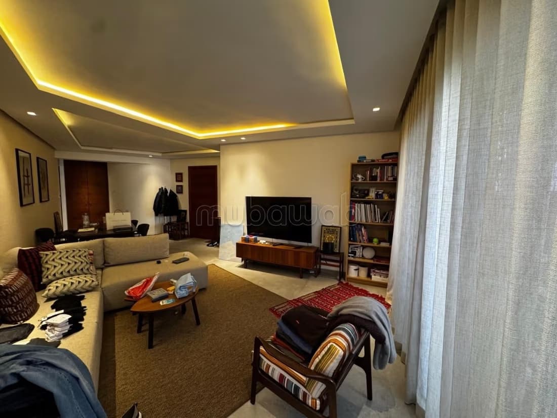 Superbe appartement à louer à Triangle d'Or. 2 chambres. Meu...