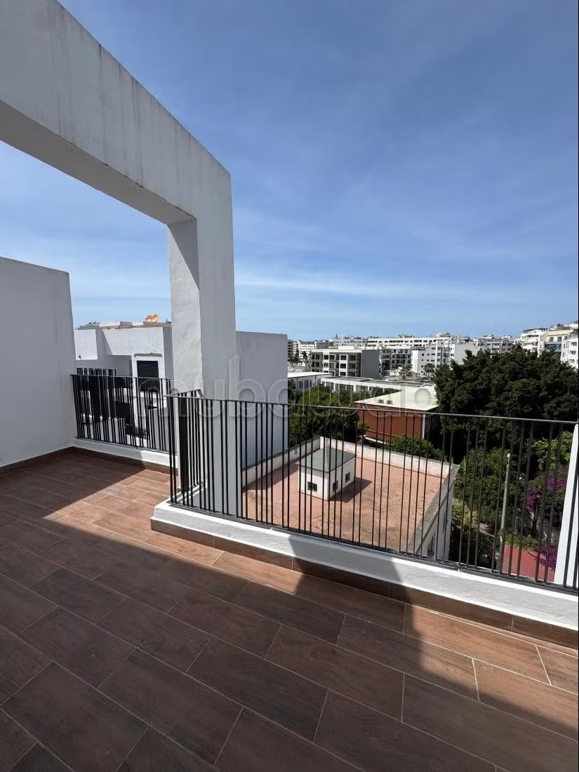 Vente d'un bel appartement à Palmier. 1 Pièce. Cheminée et...