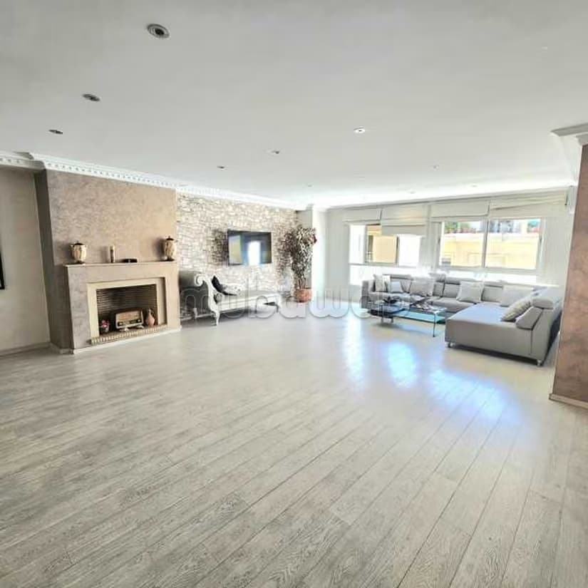 Appartement à Vendre de 206.0 m² à Casablanca, Racine
