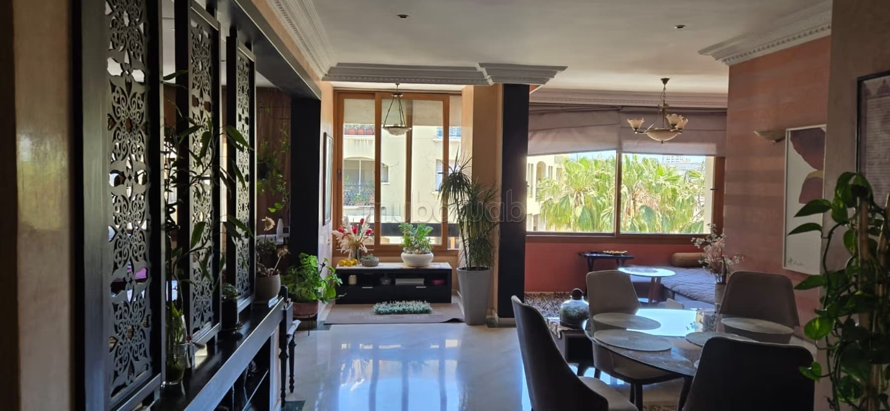 Appartement sans vis à vis rénové au Triangle d'Or