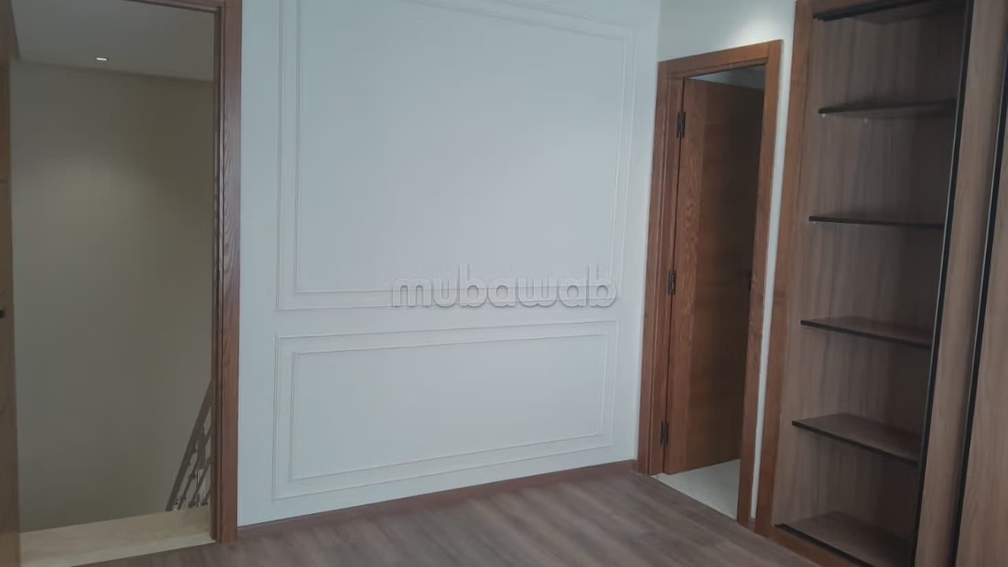 Appartement à vendre à Oasis. 2 grandes pièces. Ascenseur...