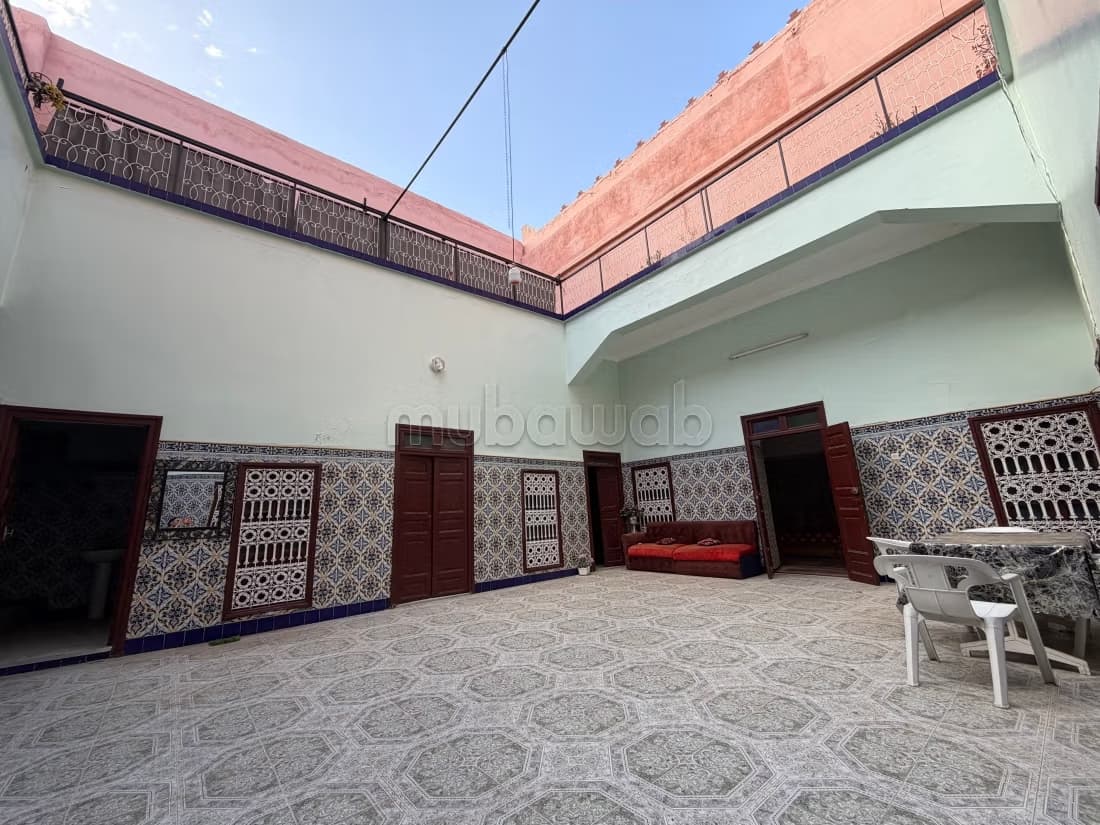 Très beau Riad en vente de 200 m2 au sol à rénover, bien sit...