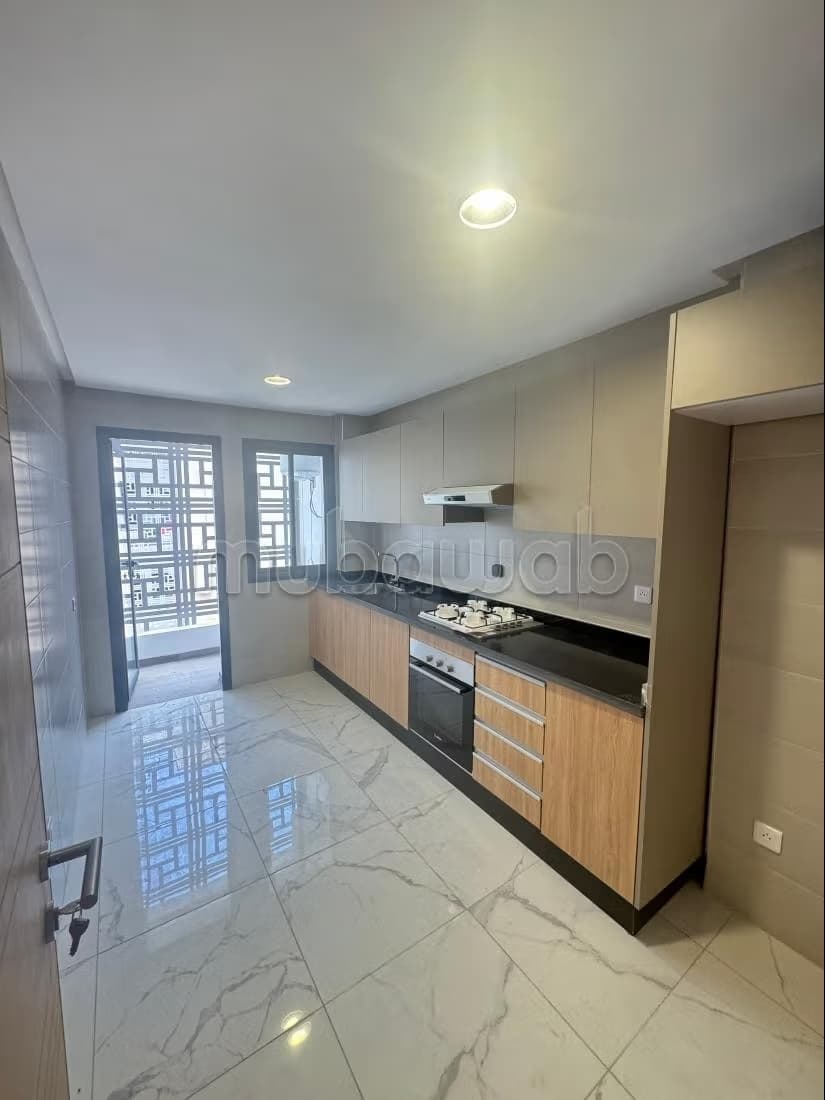 Superbe appartement à louer à L'Ocean. 3 belles chambres. ...