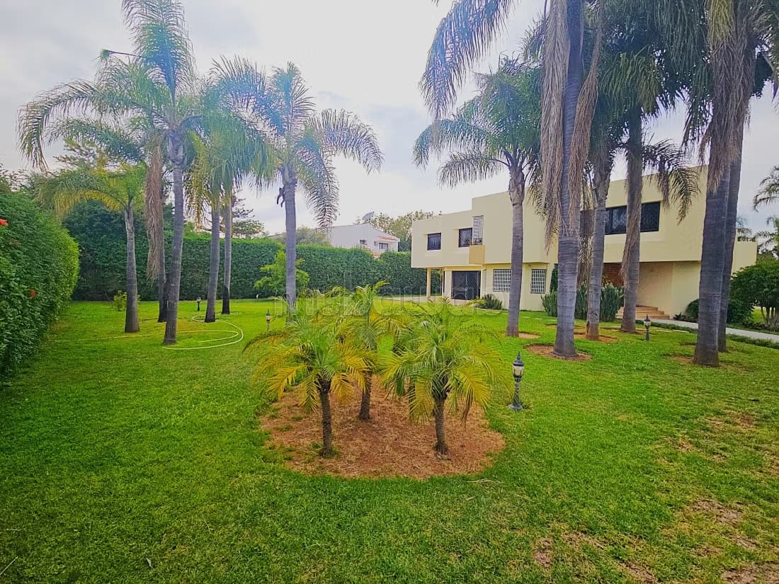 Très Belle Villa Grand Potentiel 5 Suites Souissi