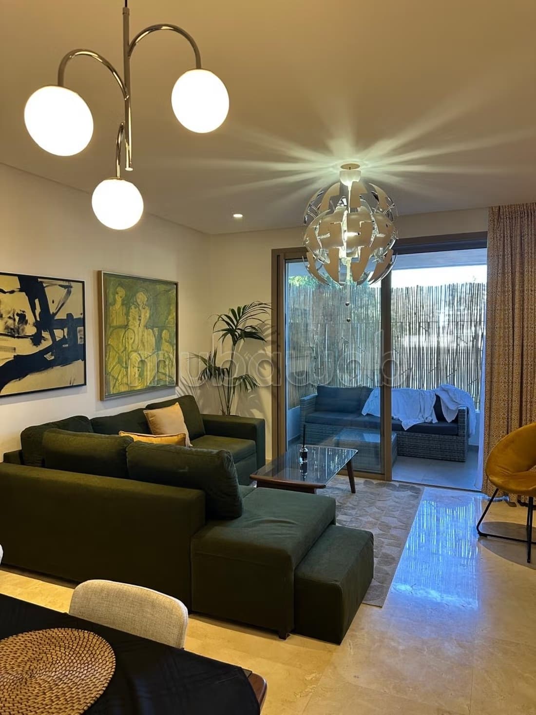 Location d'un appartement à Souissi. 2 pièces. Bien meublé