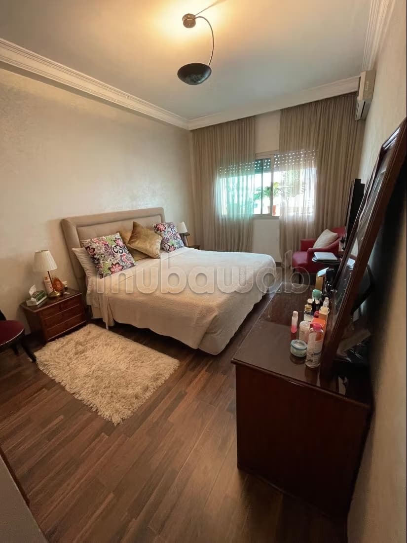 Bel appartement à vendre à Les Hôpitaux. 4 pièces confortab...