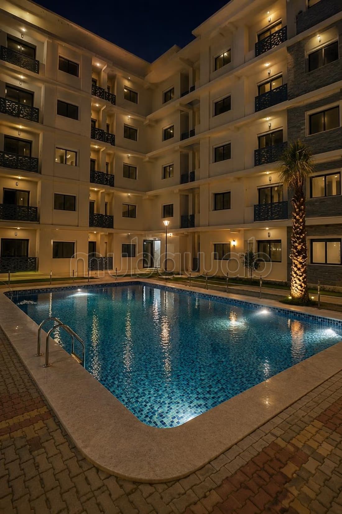 Vend appartement à Kouilma. 4 pièces confortables. Avec asc...