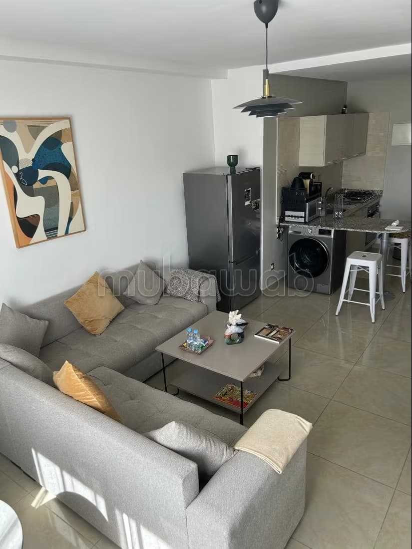 Location d'un appartement à Hay Mohammadi. 2 grandes pièces...