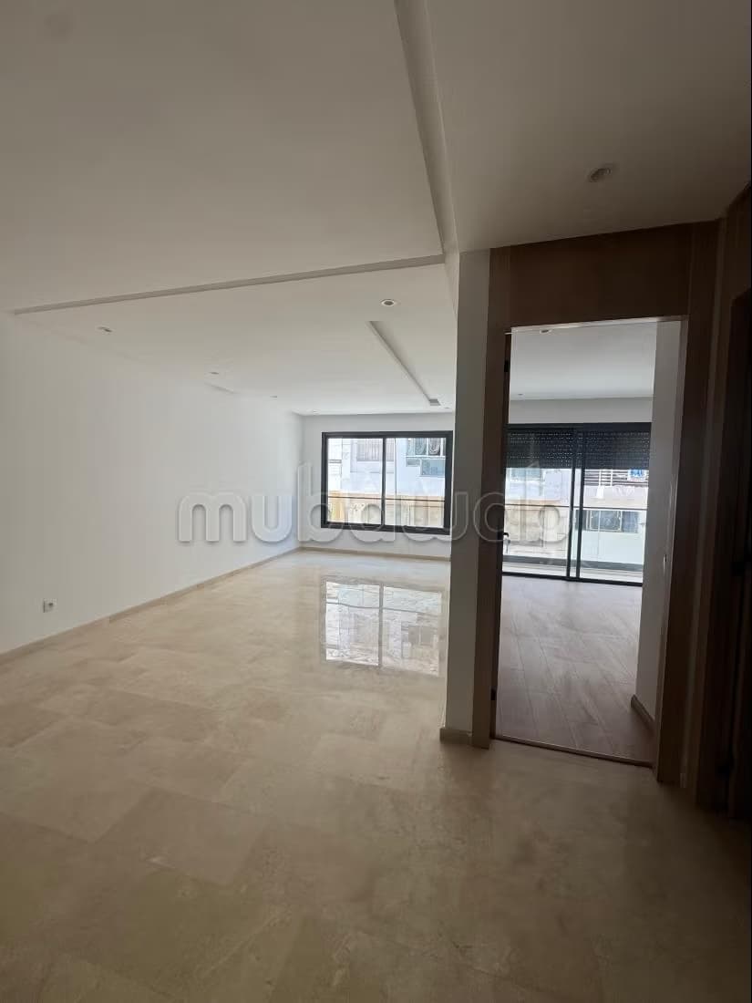 Vend appartement à Bourgogne Ouest. 1 Pièce. Antenne parabol...