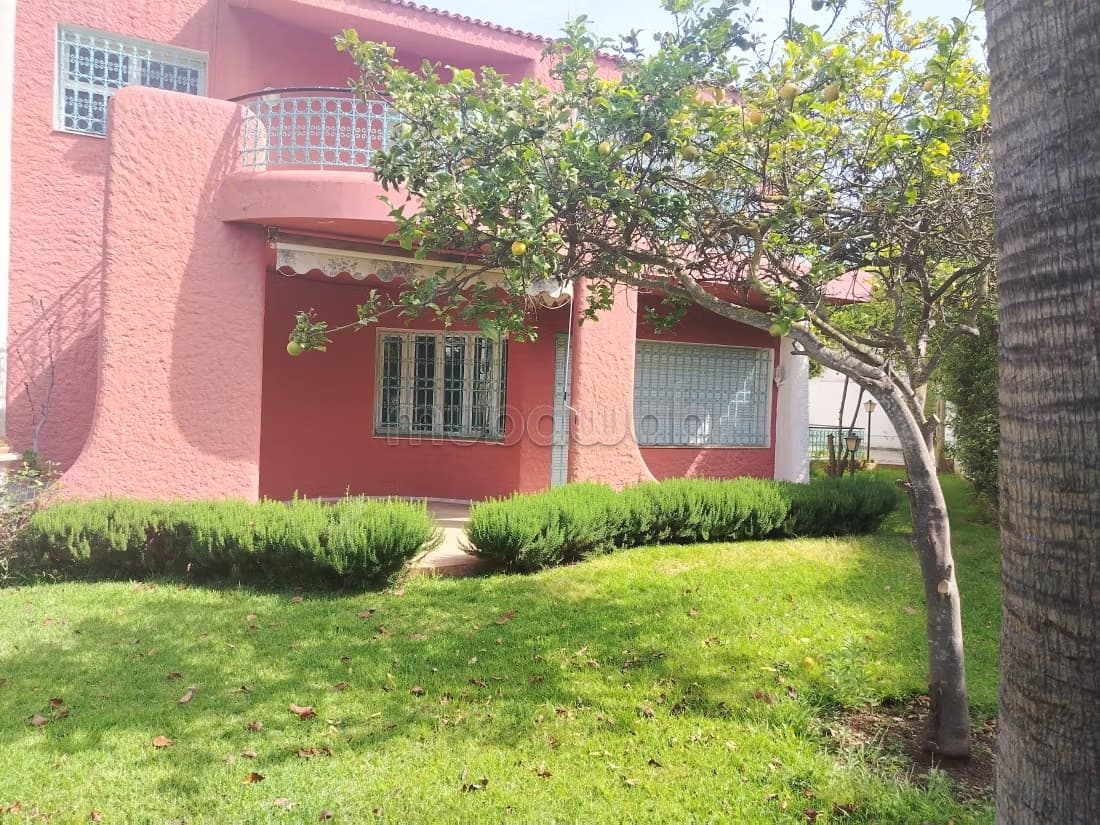Location villa à Hay