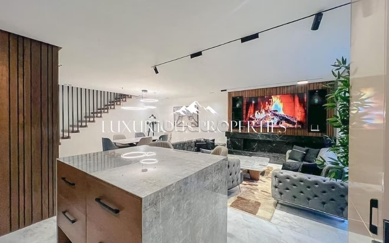Duplex meublé avec piscine privée, Victor Hugo