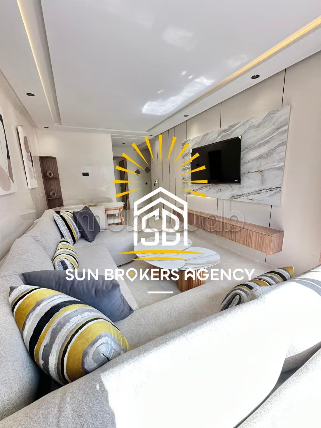 Tres joli bien moderne dernier etage