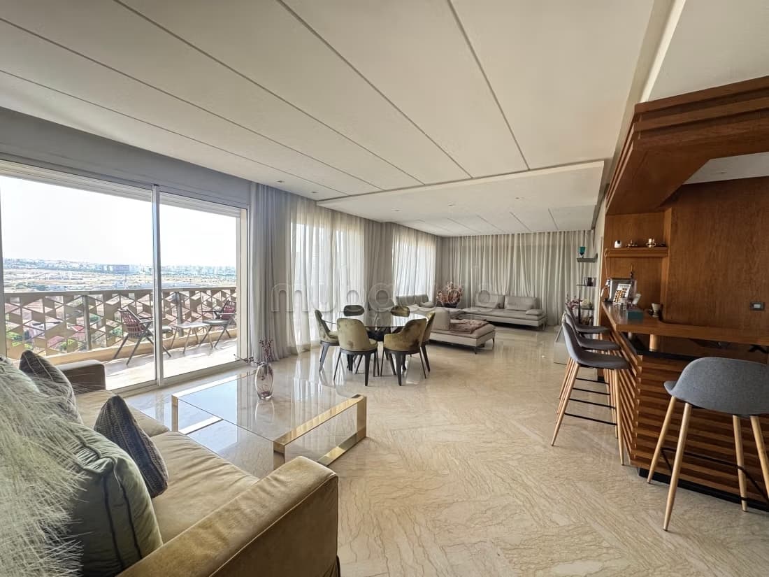 Magnifique appartement à vendre à CFC