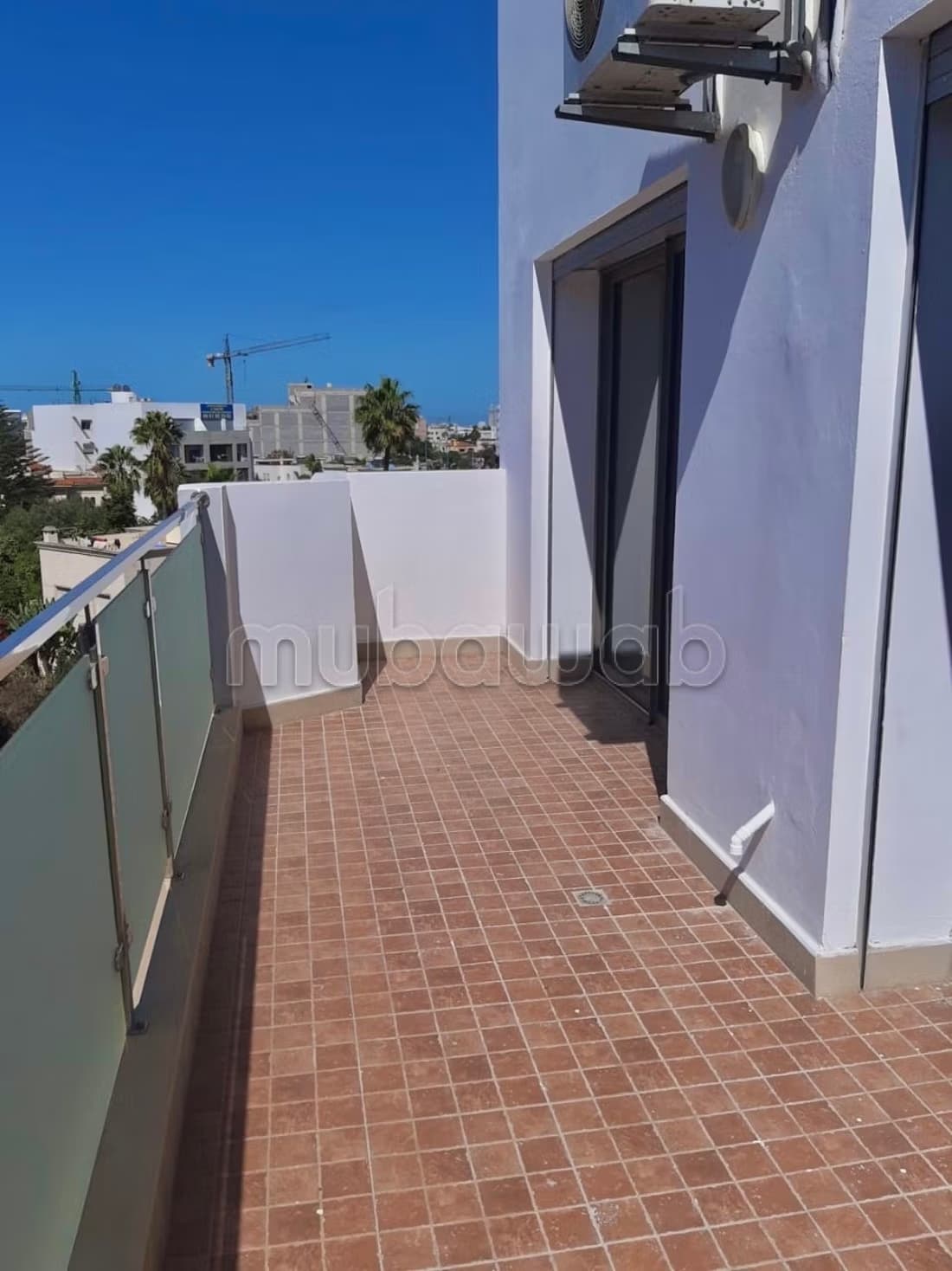 Louer – Appartement avec terrasse à la Ferme Bretonne, proch...