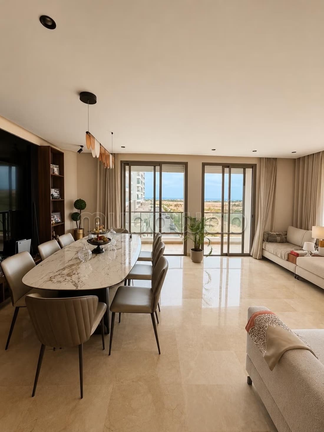 Vend appartement à Ain Diab Extension. Superficie 130 m². Me...