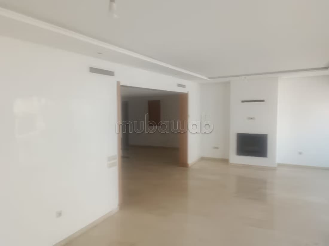 Bel appartement en location à Gauthier. 4 pièces confortabl...