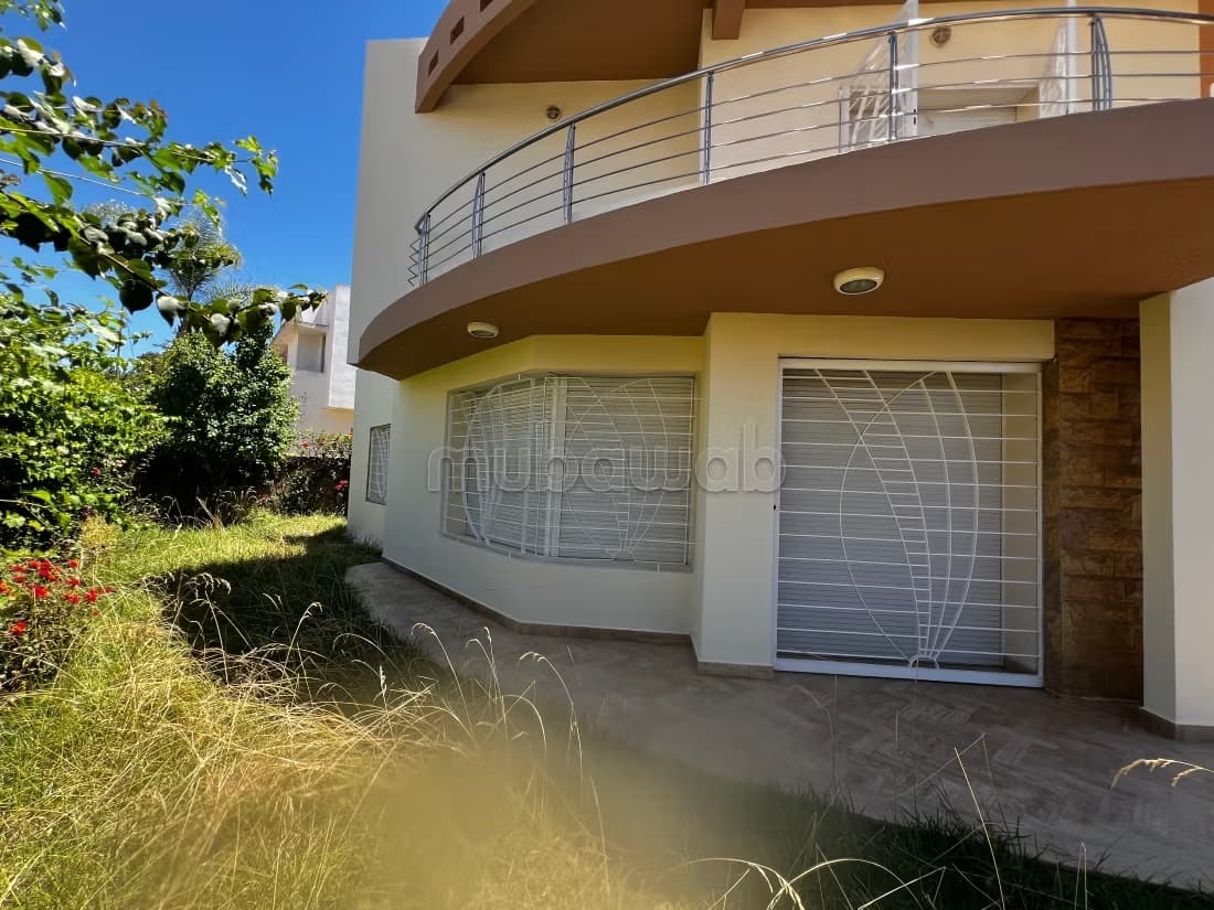 EXCLUSIVITÉ: Villa d'Exception de 400 m² à Vendre – 2 Façade...