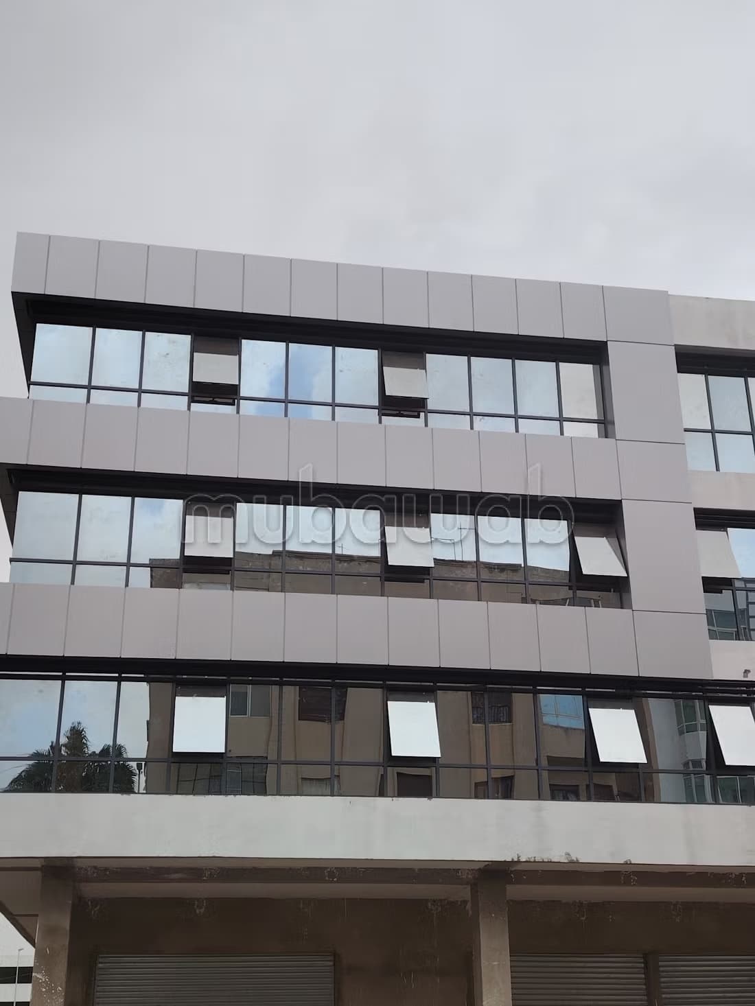 Bureaux haut standing en face de hay riad