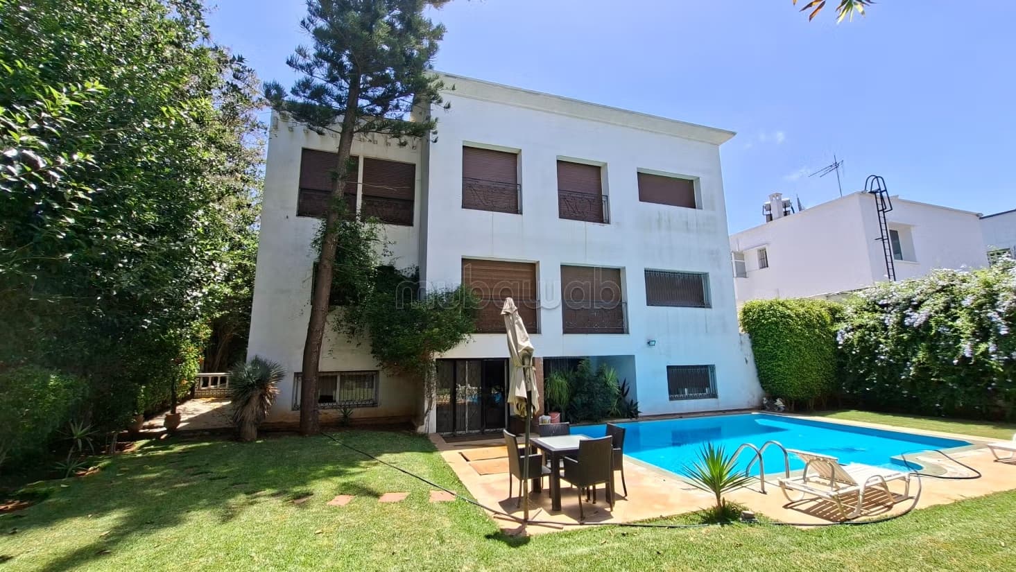 Villa 900 m² usage bureau Anfa proche Kennedy