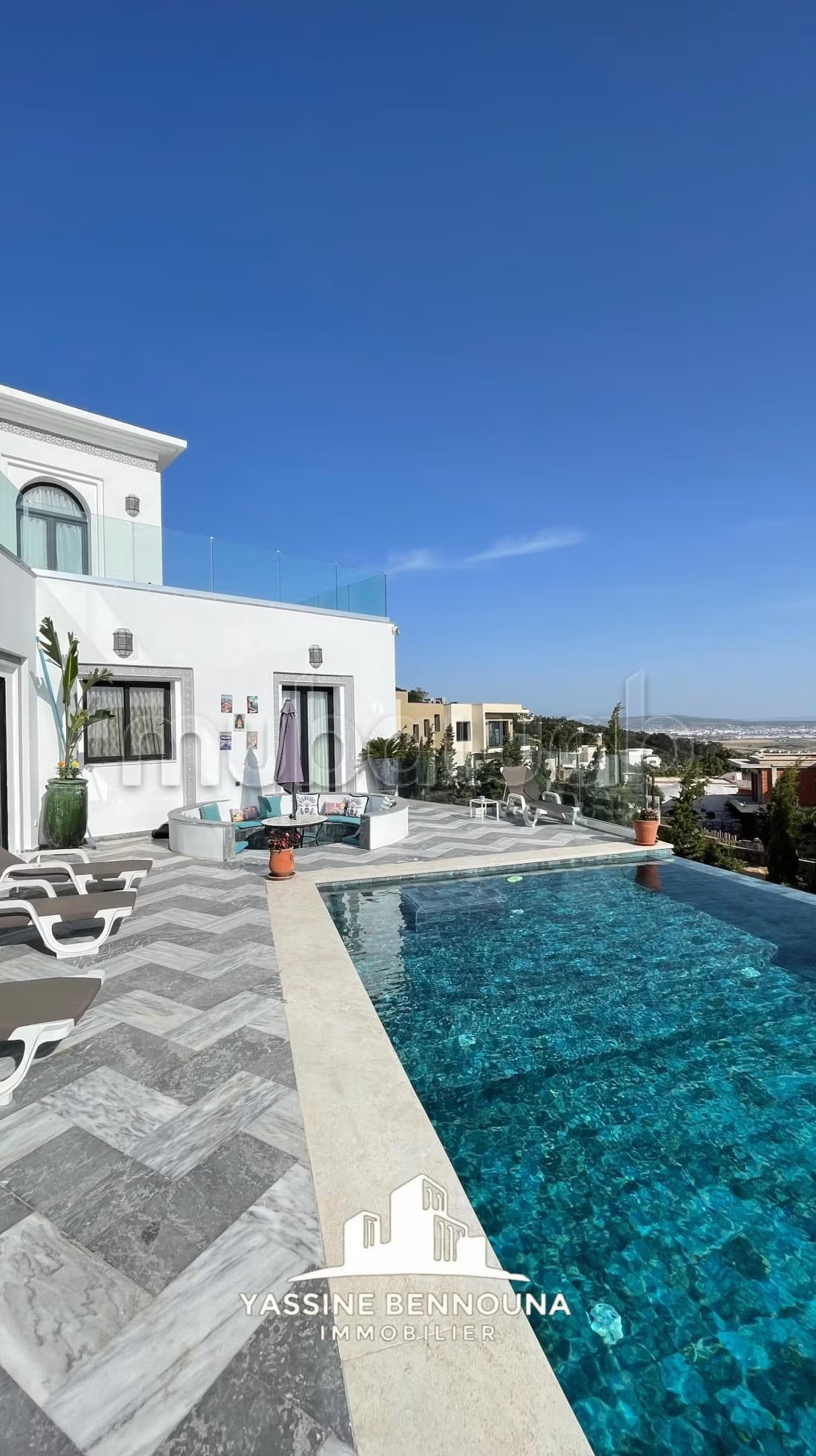 Magnifique villa à louer à Mediouna. Meublé