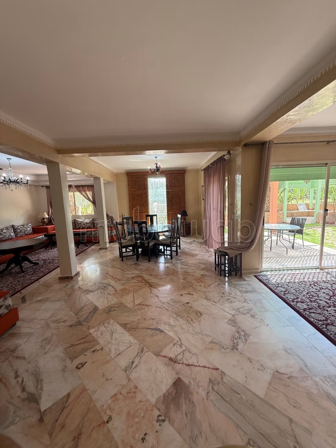 En plein cœur d les palmeraie Un bel Duplex avec 4 chambre d...