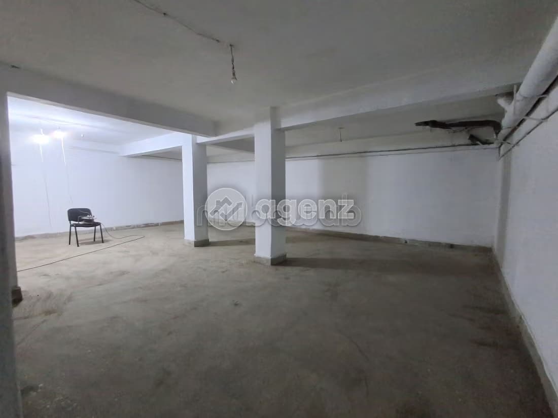 Commerce à vendre 89 m² Ain Chock Casablanca