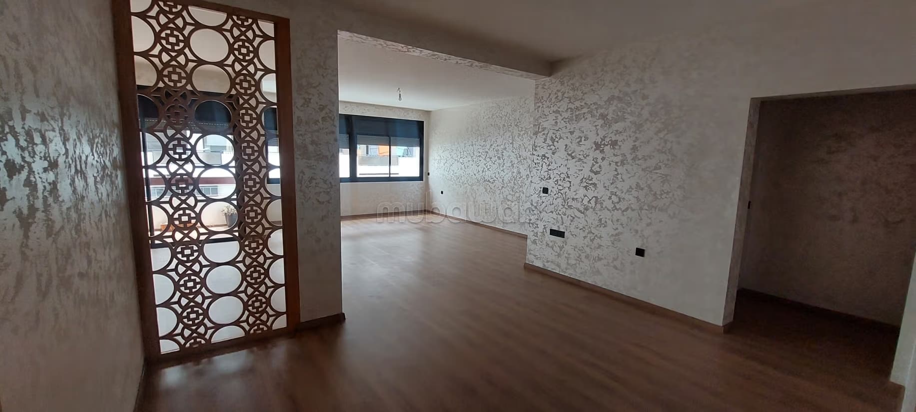 Très bel appartement en location à Haut Agdal. Surface de 14...