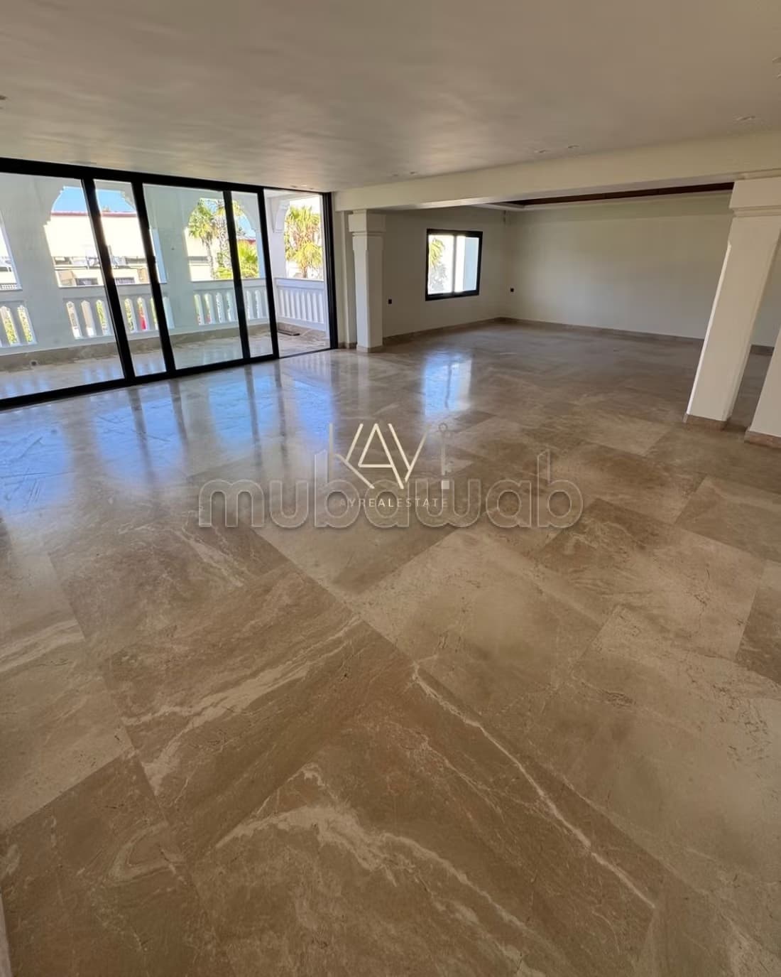 Appartement vide à louer – Boubana