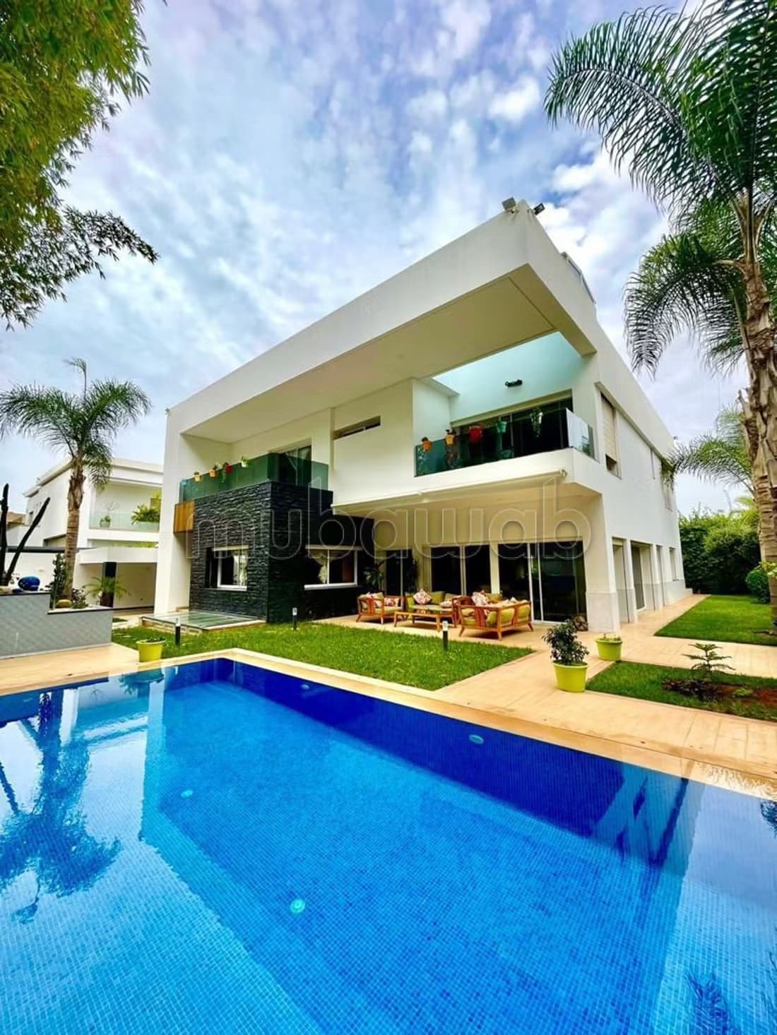 Magnifique villa à vendre à souissi rabat