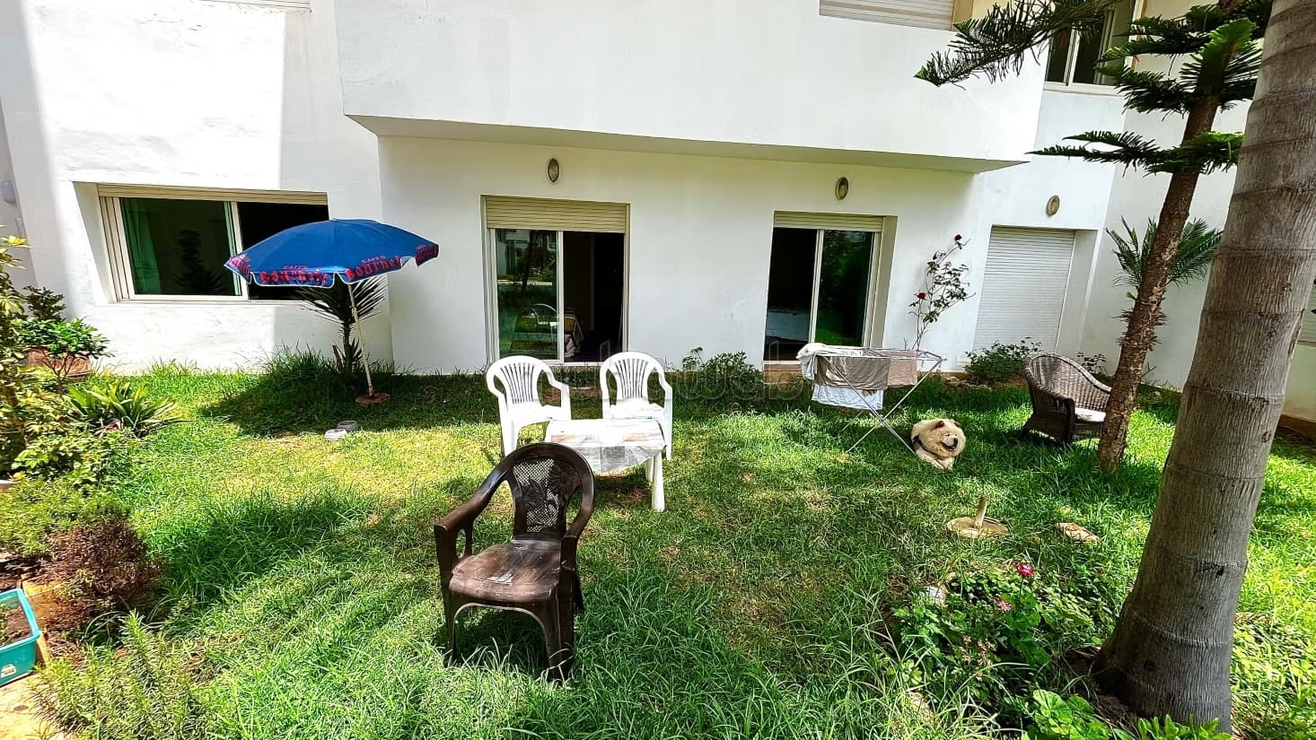 Vend appartement à Route de rabat. Superficie 98 m². Piscine