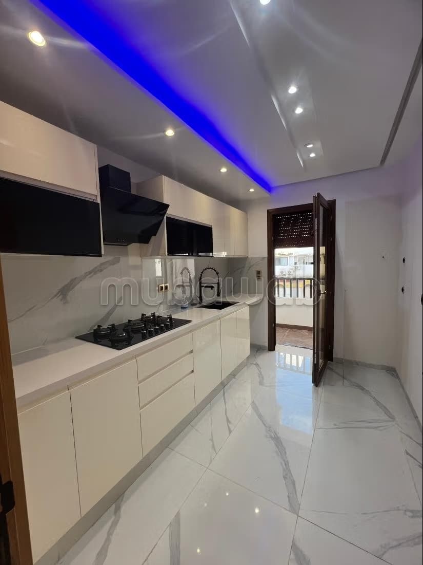 Location d'un appartement à Maamora. 1 Pièce. Porte blindée...