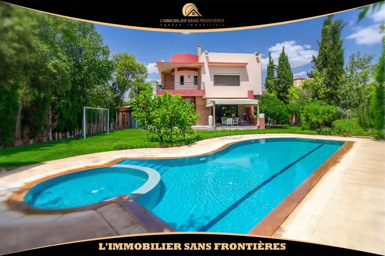 Villa meublée avec jardin et piscine privée à vendre à Targa...