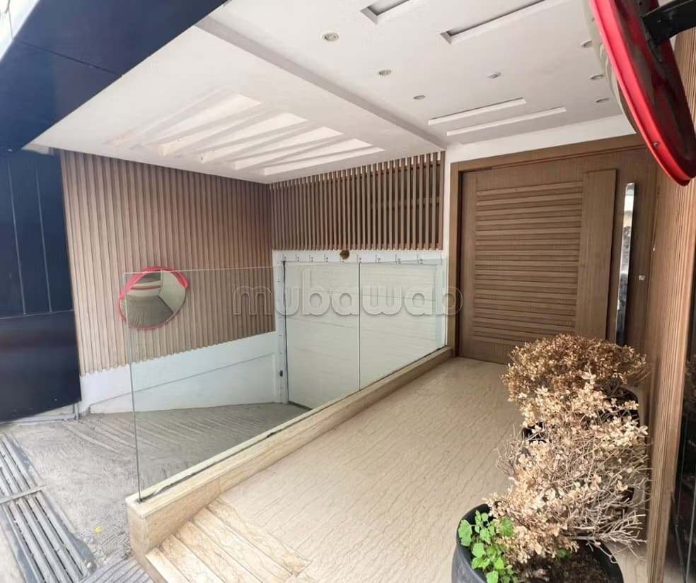 Bel appartement deux façades opposées à vendre