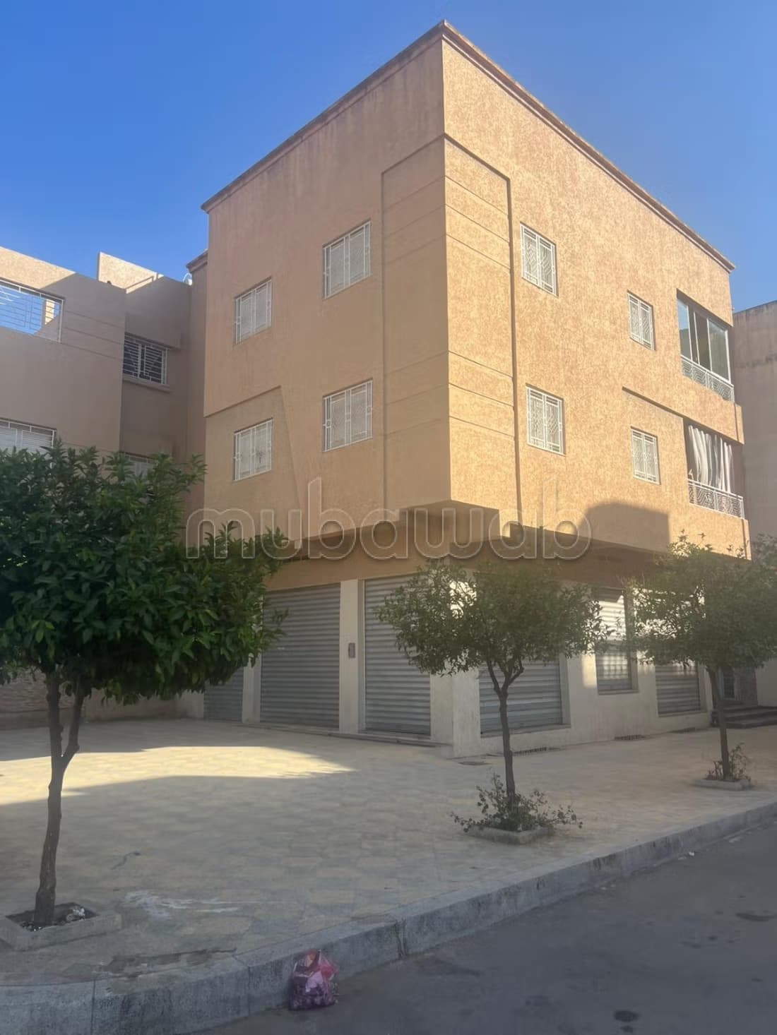 Superbe maison à vendre à Hay ez zaitoune. 6 pièces. Double...
