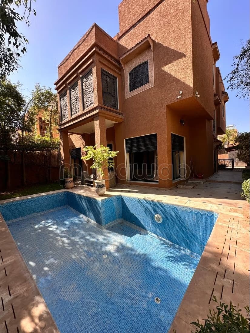 Villa meublée avec piscine à louer à Targa