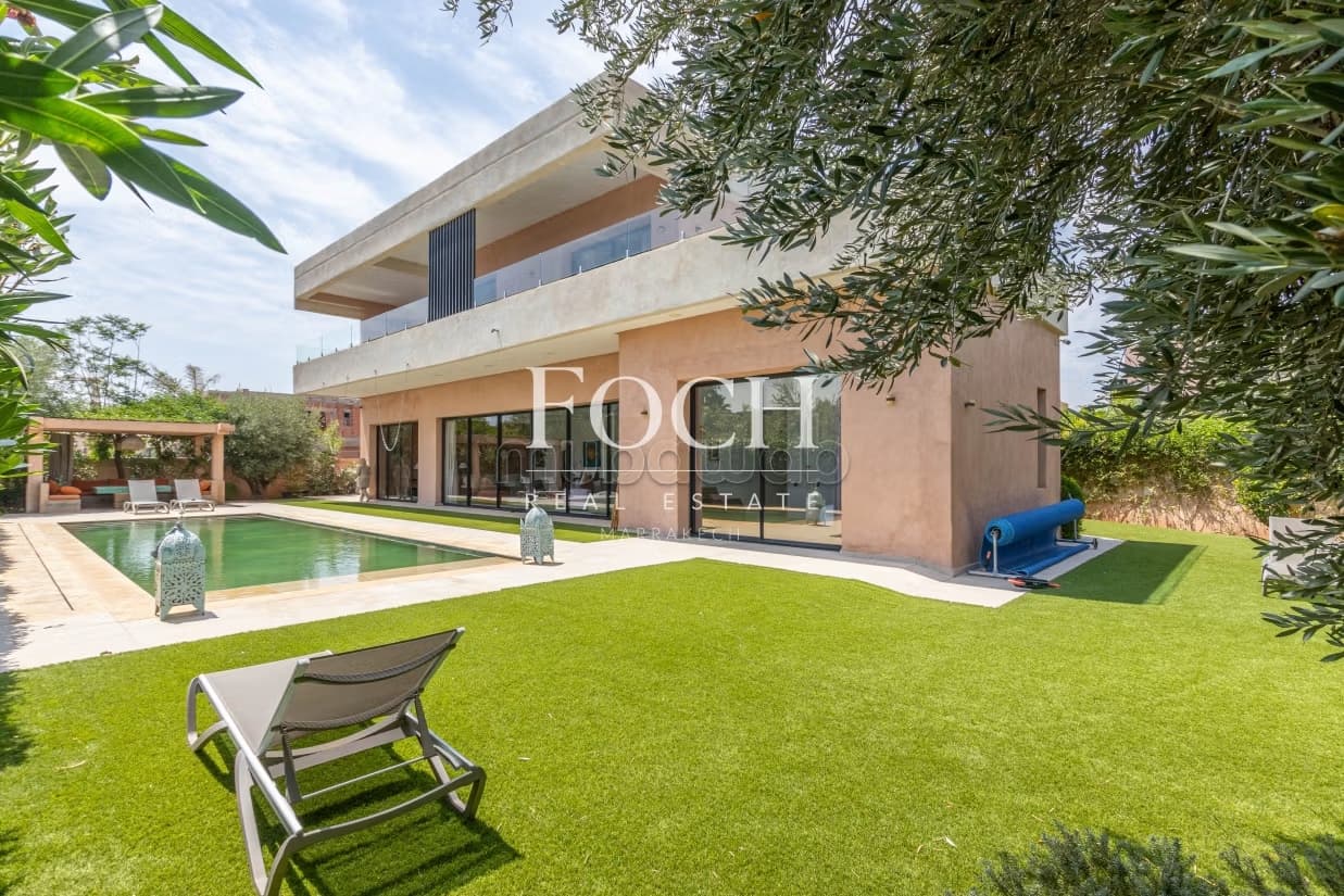 Villa moderne lumineuse sur golf d'Amelkis