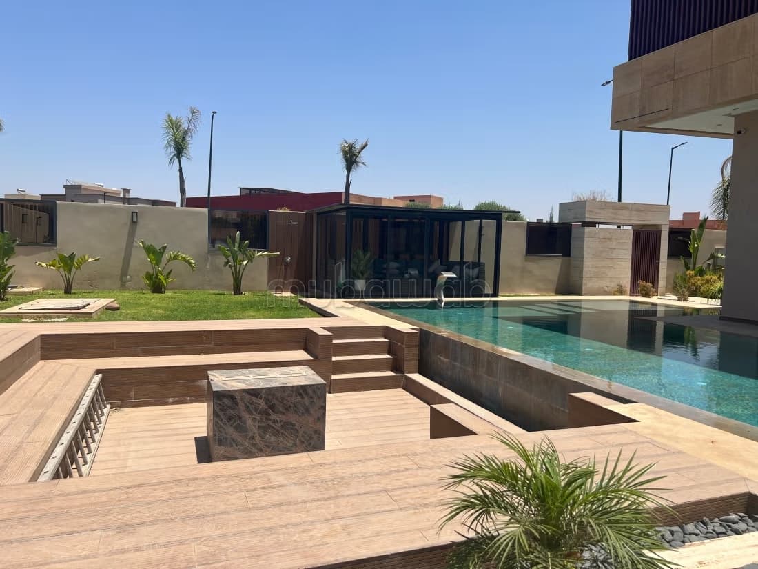 Villa moderne 3 façades à vendre meublée à Zhour Targa 660m2...