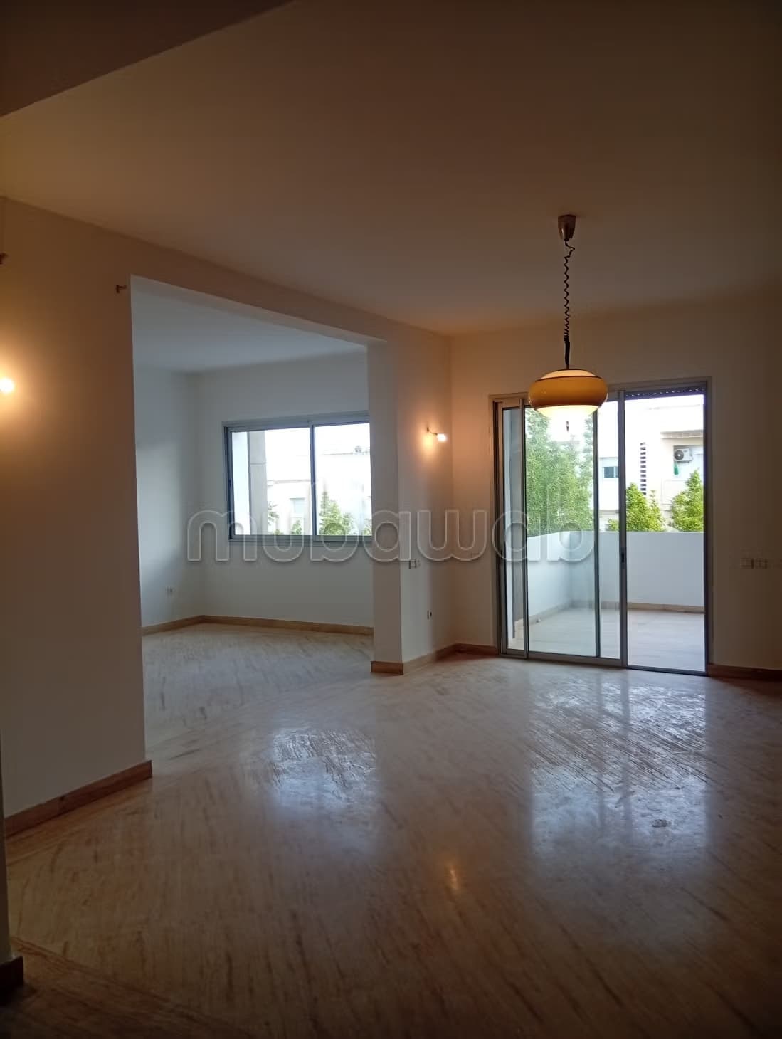 Appartement 3 chambre salons une chambre de bonne