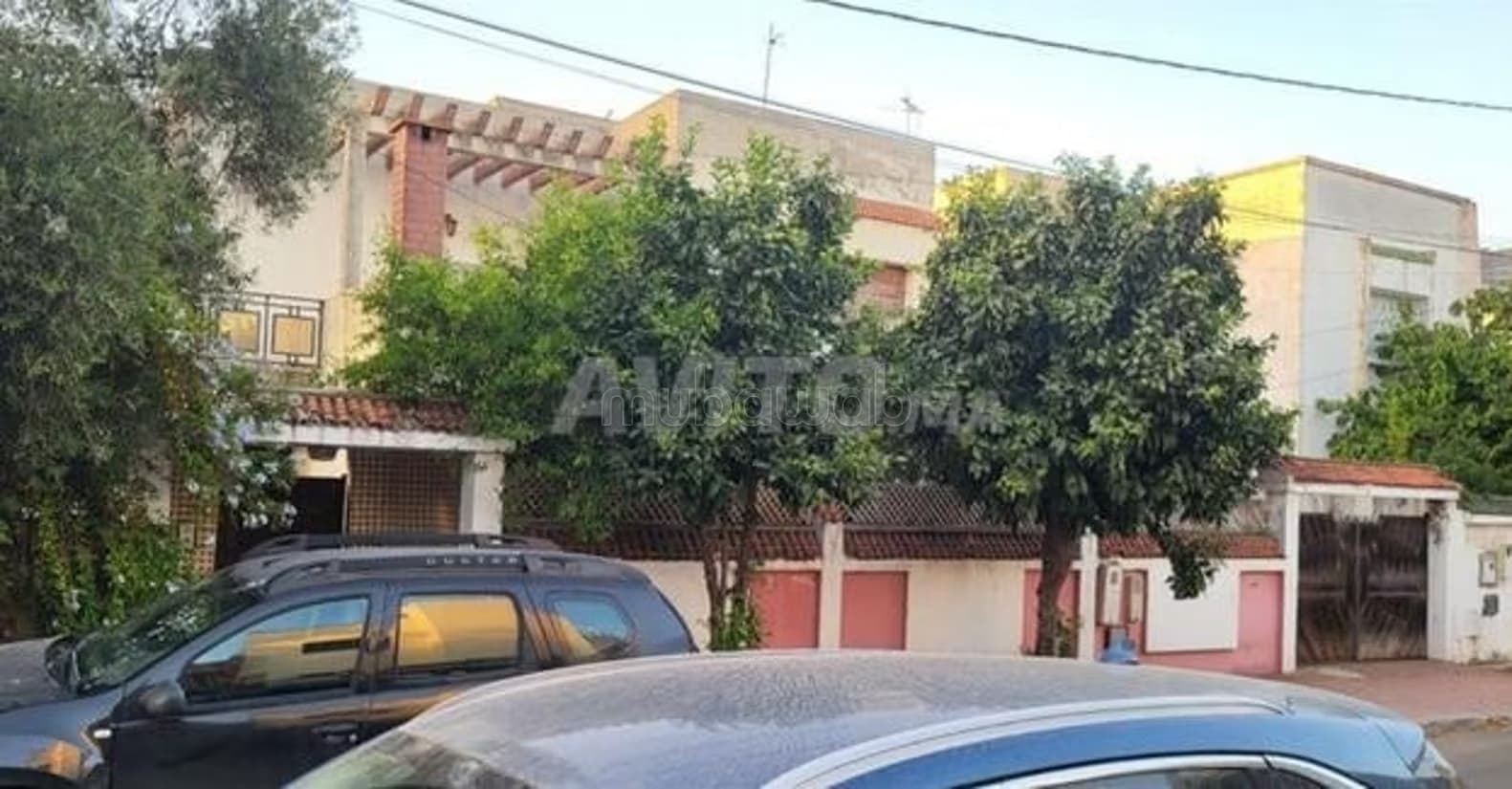 A vendre superbe villa à bir rami est de 598 m²