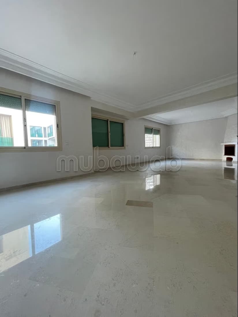 Bel appartement à vendre à 2 pas de la courniche Ain Diab