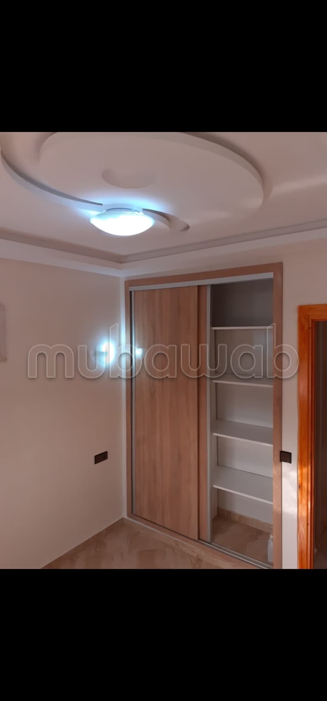 Bel appartement en location à Cité Adrar. Surface de 60 m²...