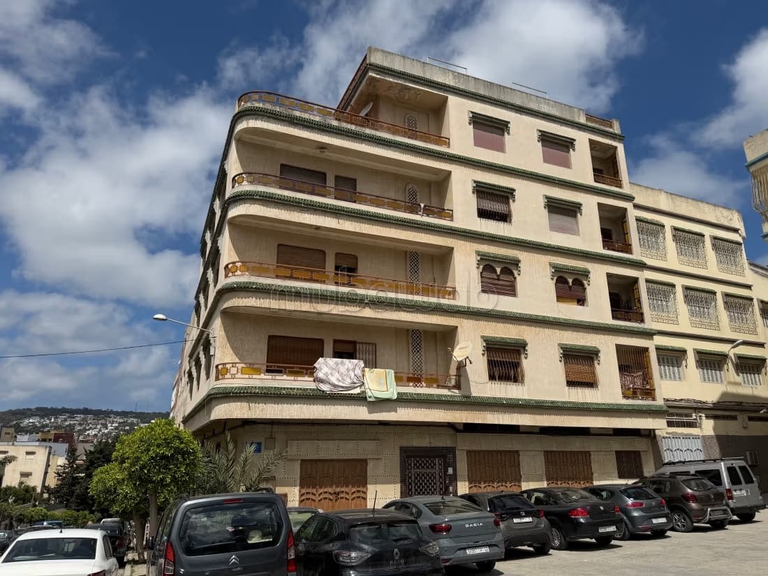 Acheter des villas et des maisons de luxe à Ain El Hayani. 2...