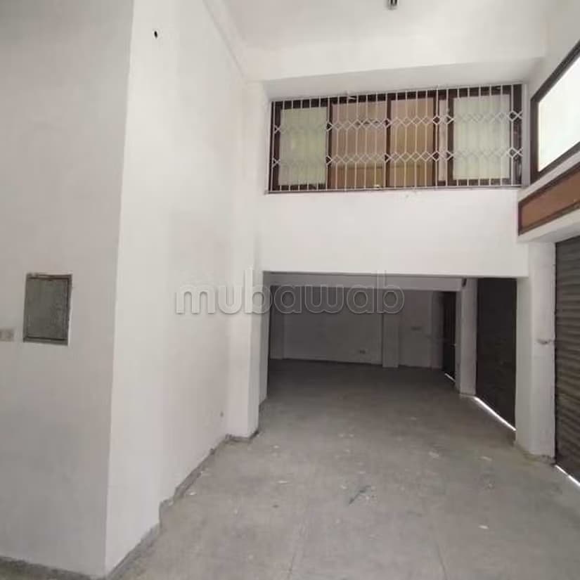 Local commercial à Louer de 106.0 m² à Salé, Hay Safae