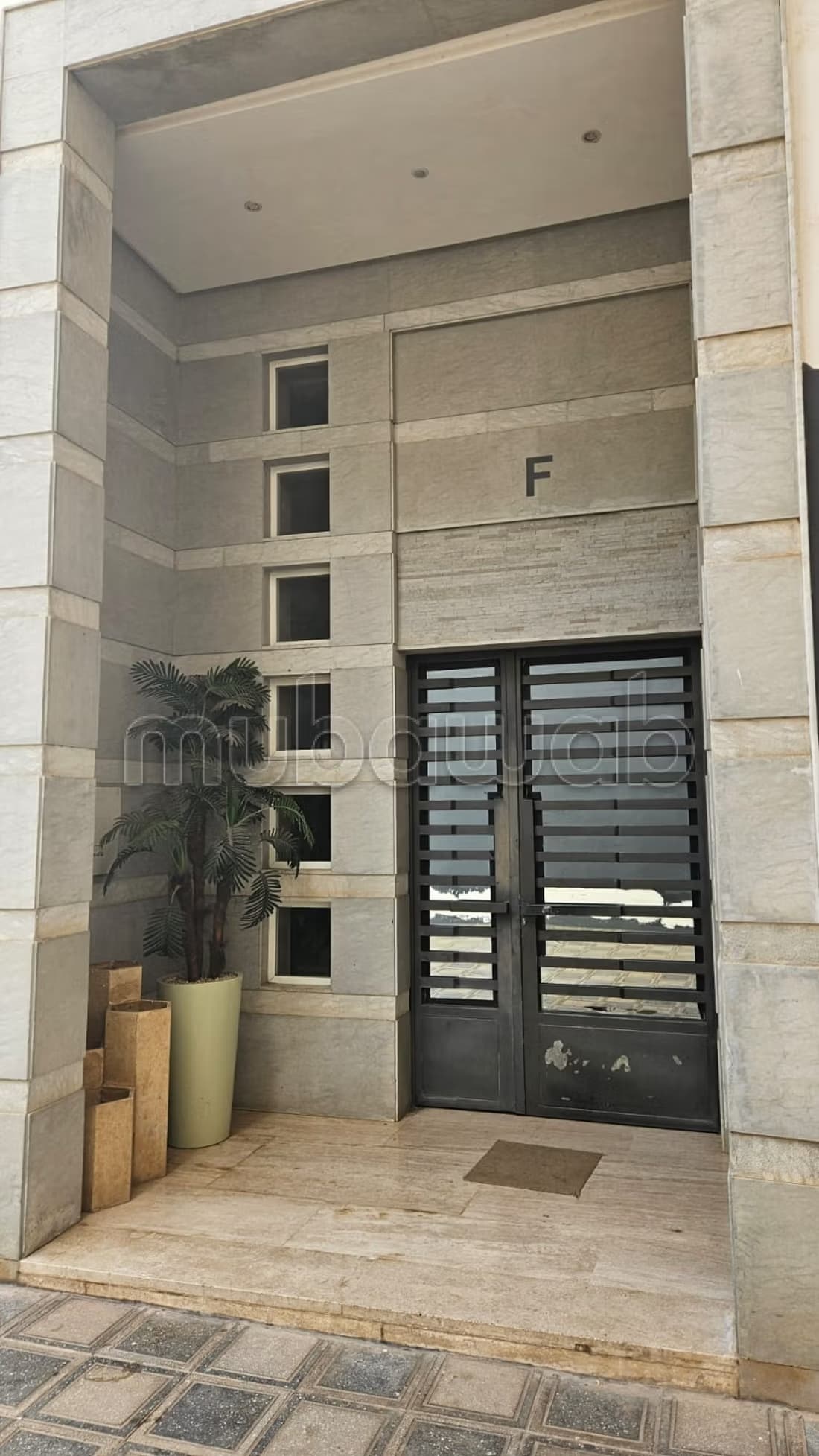 Bel appartement vide à louer à sala el jadida