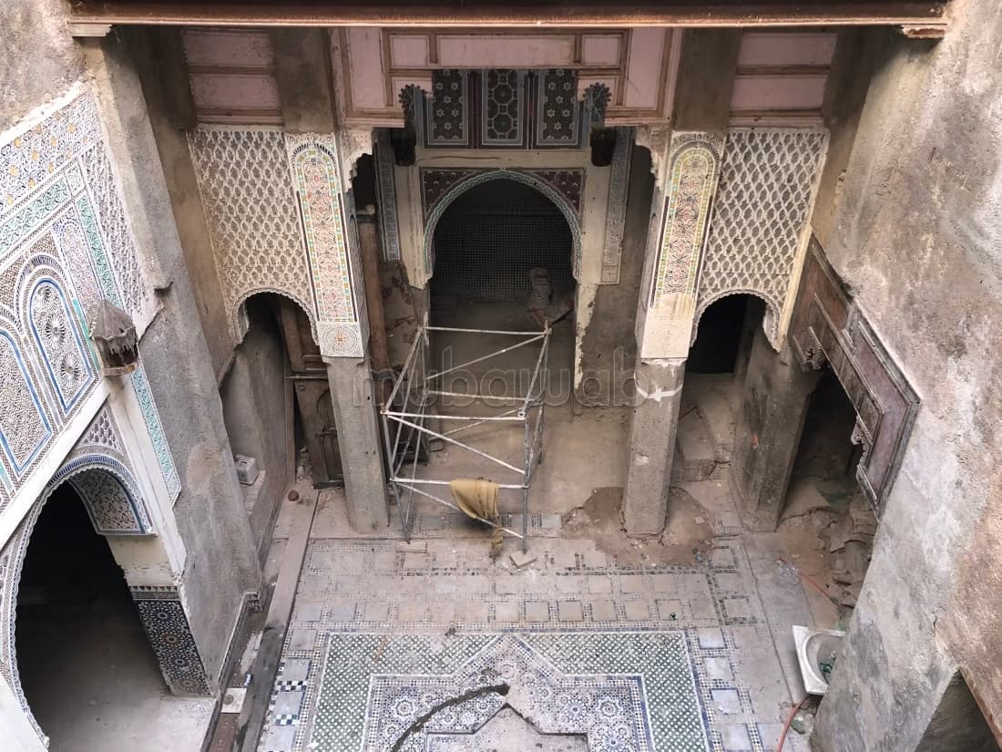 Riad de luxe à rénover, titré