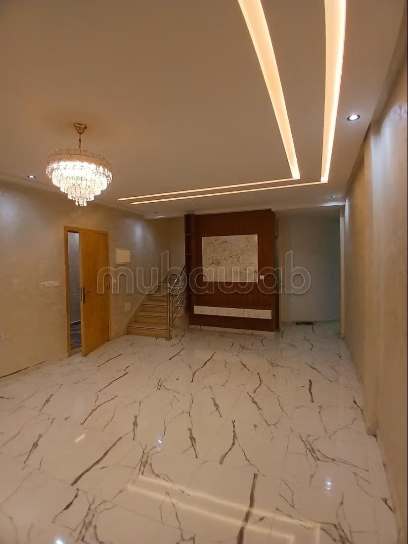 Duplex au rez-de-chaussée et au premier étage